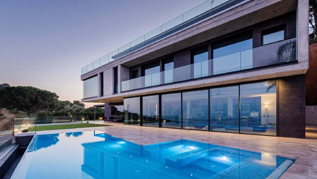 5646e0d6 7972 41be 8780 8ea5c7800be5 1